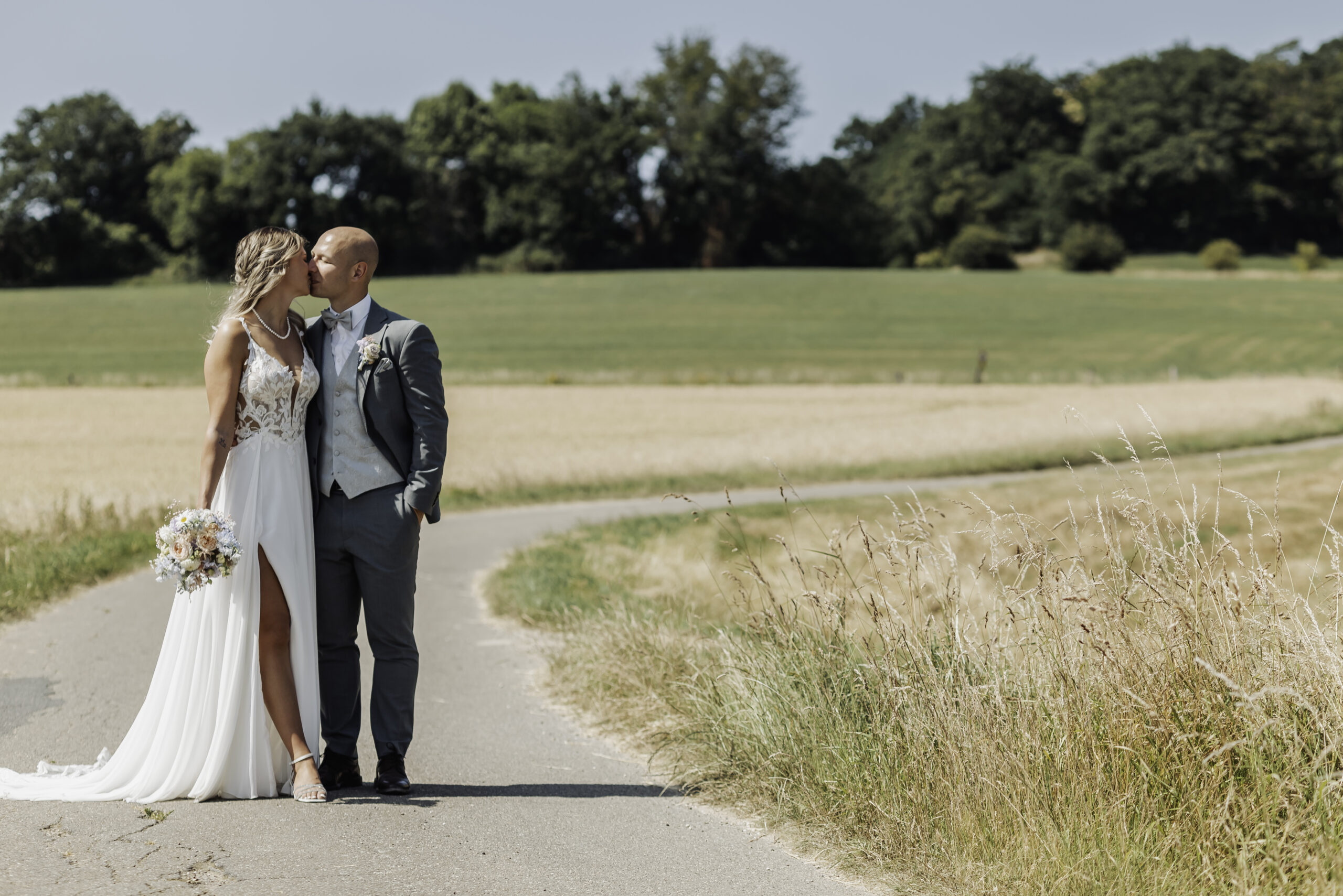 Annika & Hendrik beim Brautpaarshooting, Bild 2