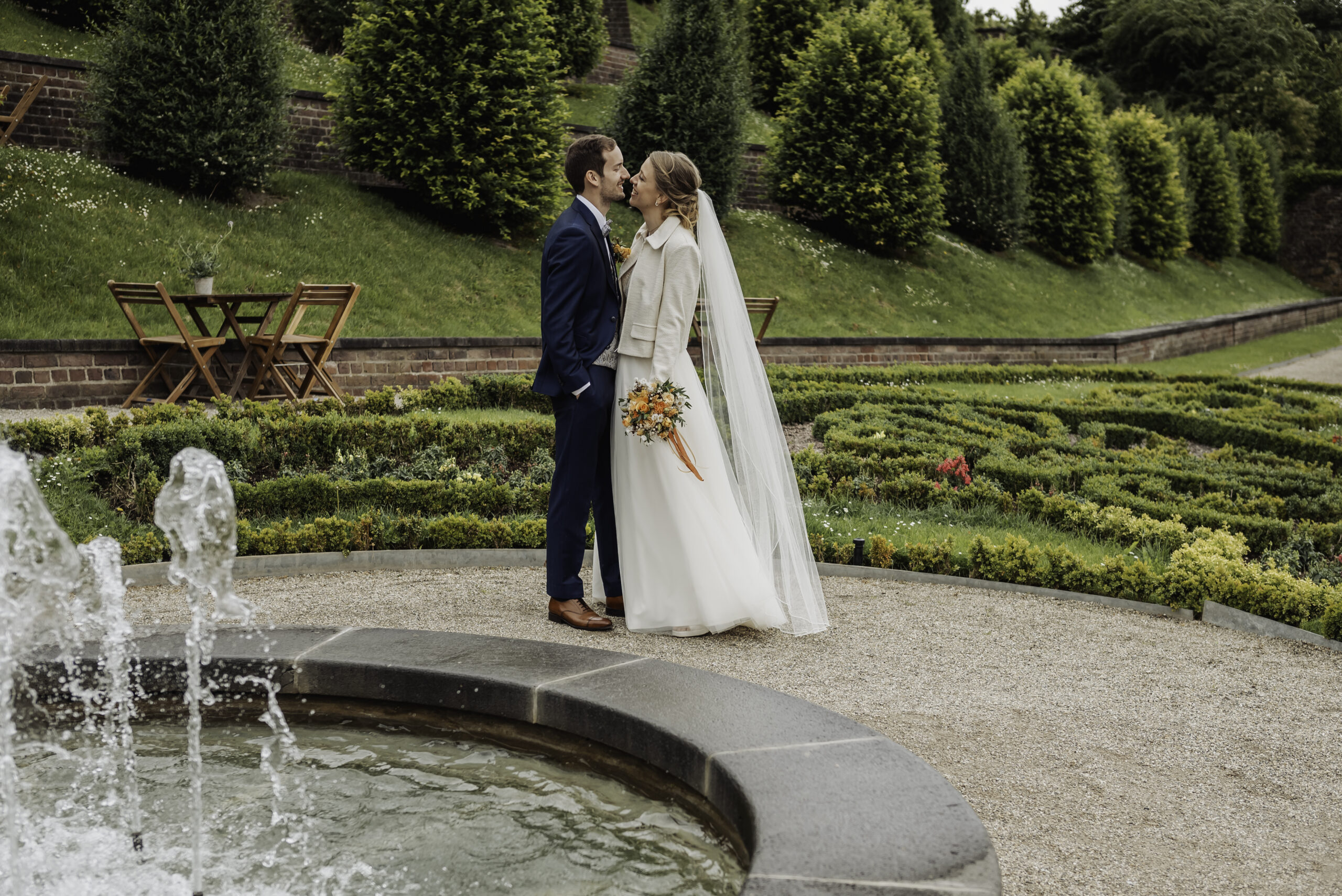 Nora & Tobias beim Brautpaarshooting, Bild 5